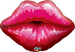 Q Big Red Kissey Lips